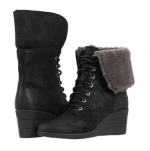 Ugg Zea Shearling Wedge Lace Up Waterproof Boots Size 6
